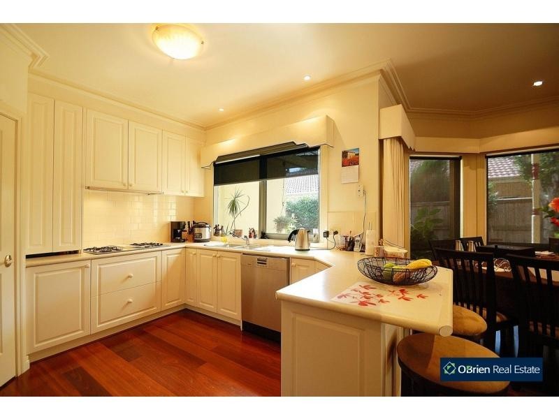 2 Caranya Court, Narre Warren South VIC 3805