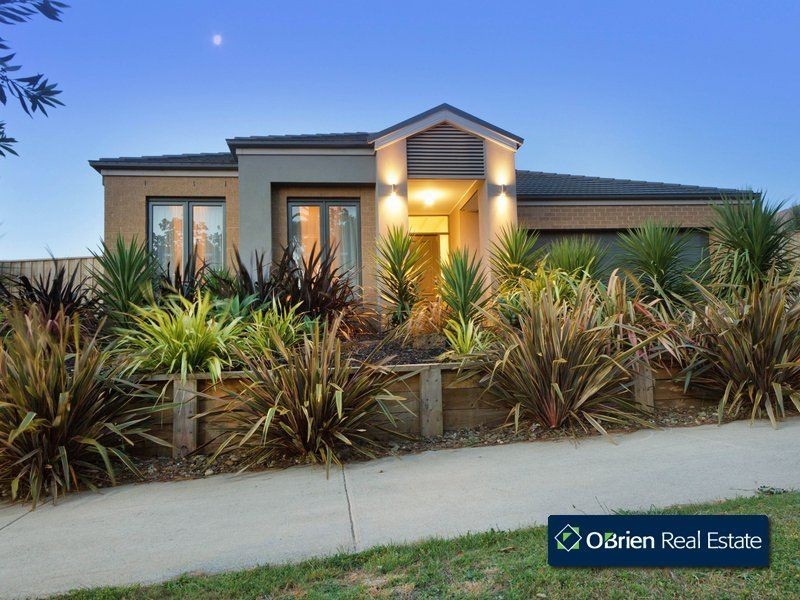92 Grices Road, Berwick VIC 3806