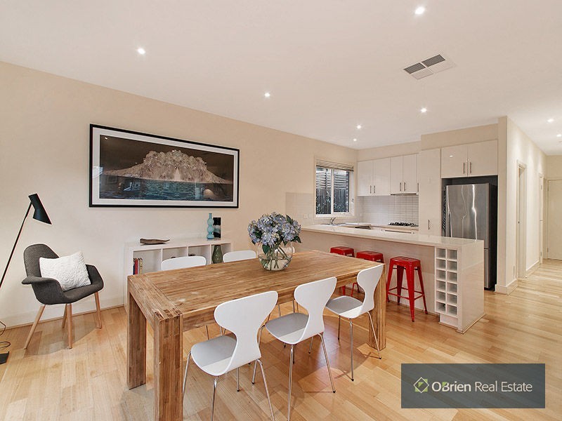2A Ellen Street, Parkdale VIC 3195