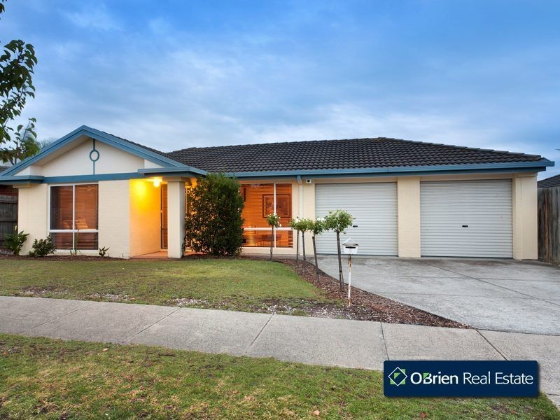 5 Oakgrove Drive, Narre Warren South VIC 3805