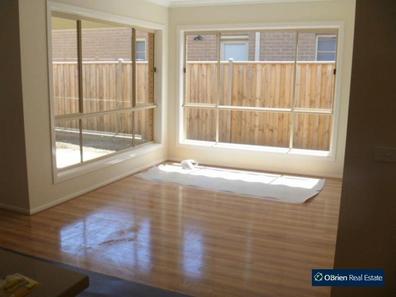 51 Ridgemont Drive, Berwick VIC 3806