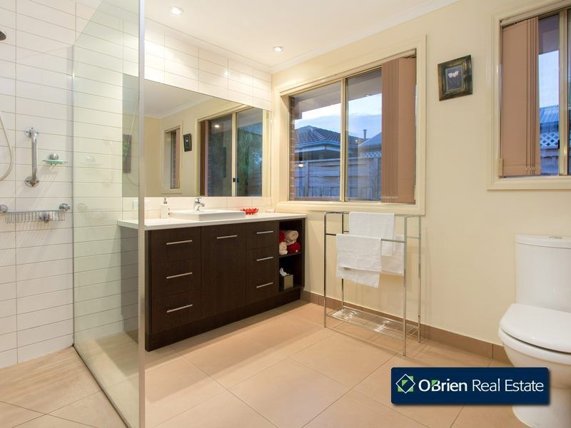 46 Yaldara Drive, Berwick VIC 3806