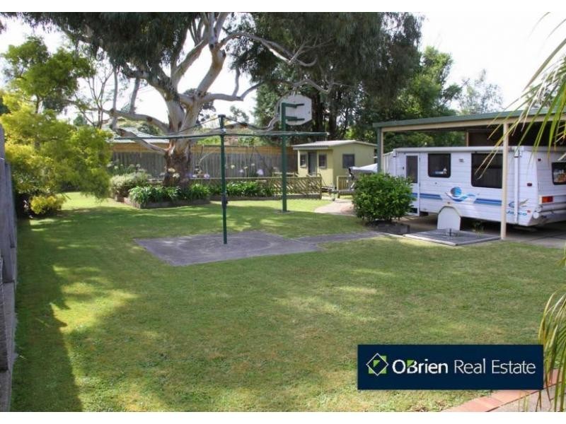 27 Dunkinson Street, Narre Warren VIC 3805