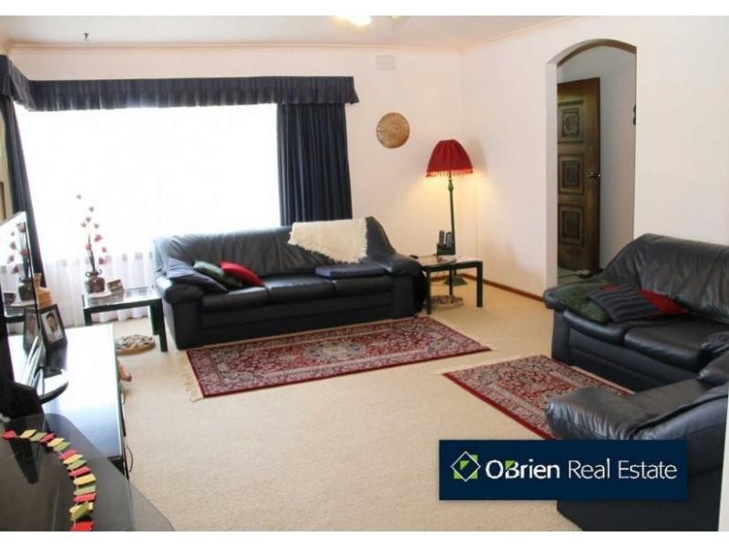 27 Dunkinson Street, Narre Warren VIC 3805