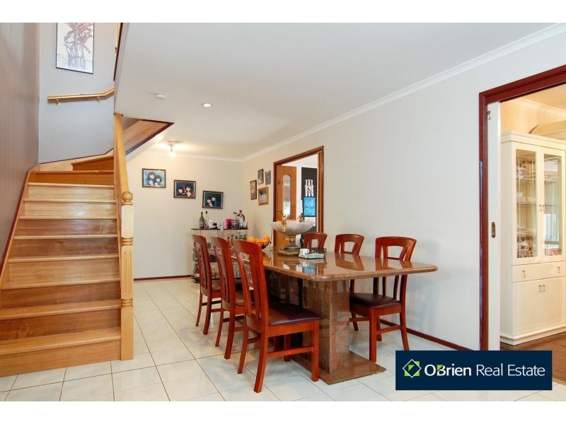 5 Ainsleigh Court, Narre Warren VIC 3805