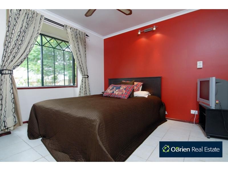 5 Ainsleigh Court, Narre Warren VIC 3805