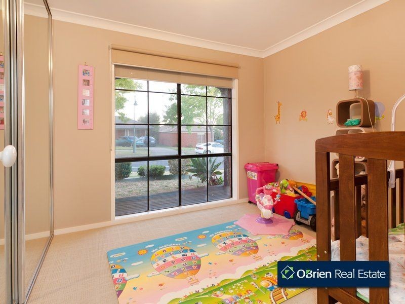 1 Light Horse Crescent, Narre Warren South VIC 3805