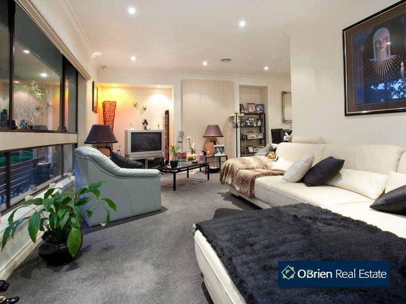 5 Patricia Court, Berwick VIC 3806