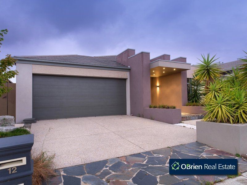 12 Waterbury Street, Cranbourne VIC 3977