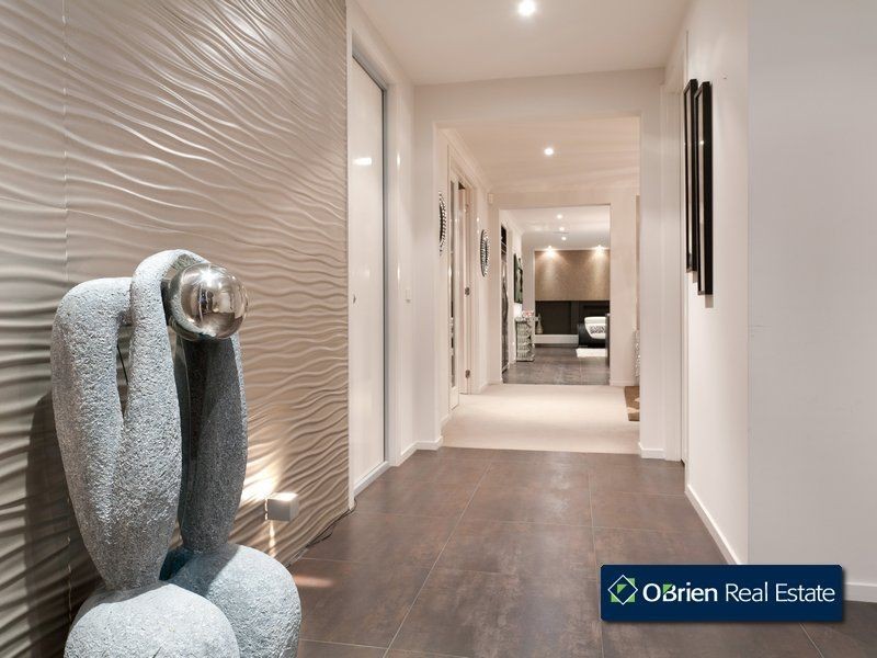 12 Waterbury Street, Cranbourne VIC 3977