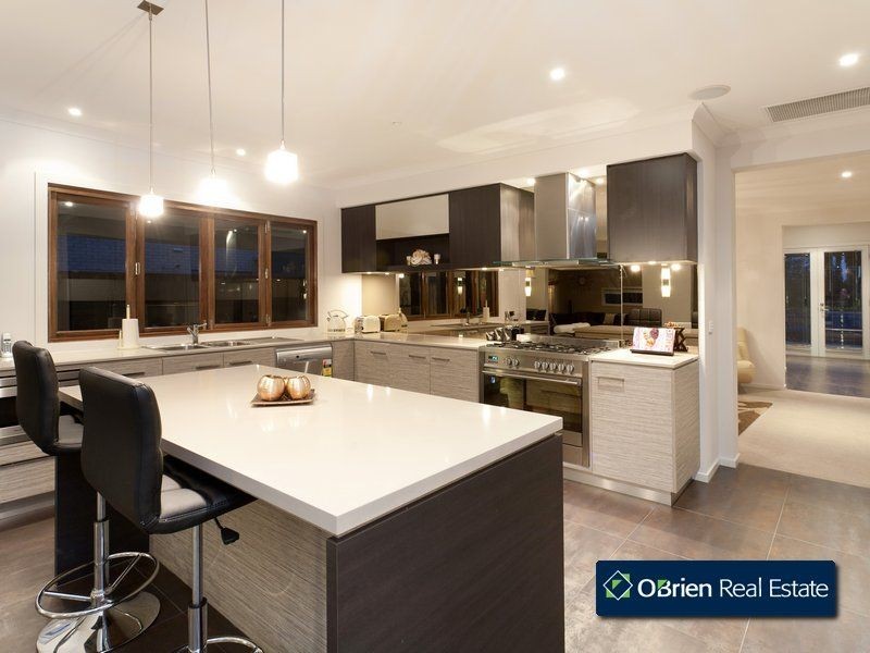 12 Waterbury Street, Cranbourne VIC 3977