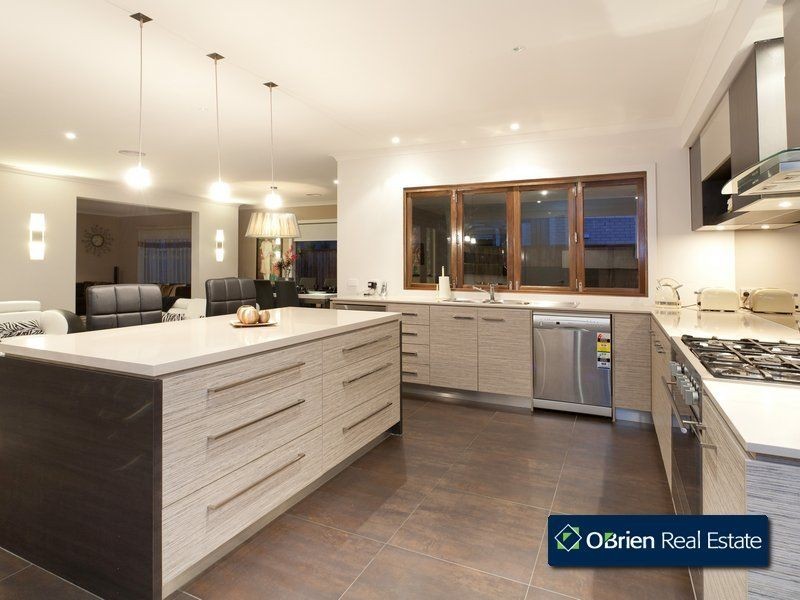 12 Waterbury Street, Cranbourne VIC 3977