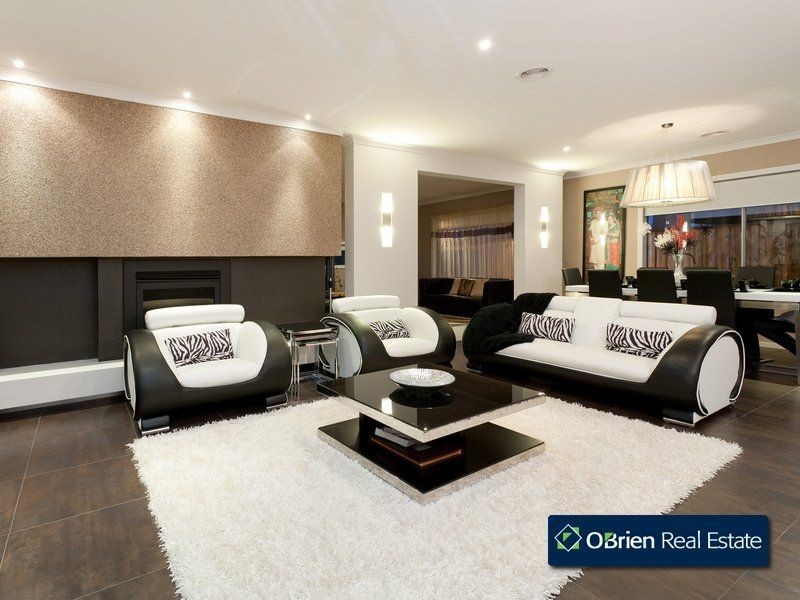 12 Waterbury Street, Cranbourne VIC 3977