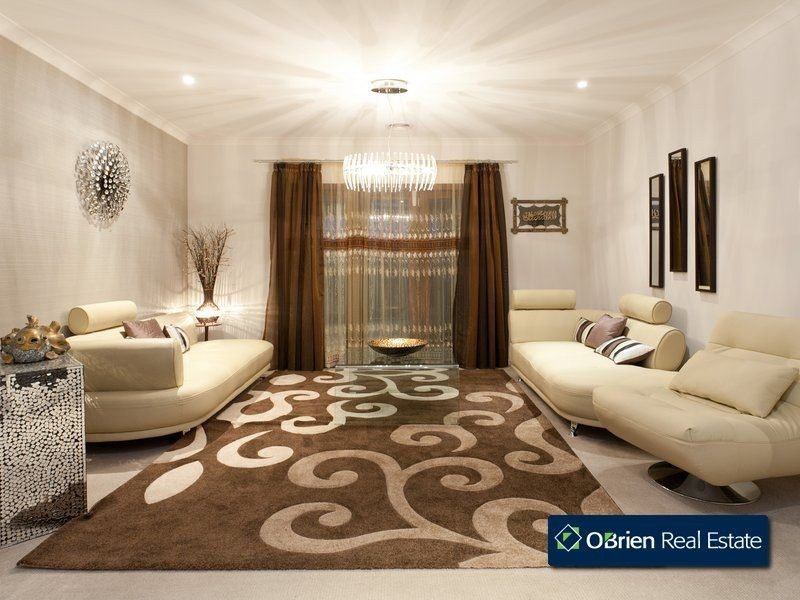 12 Waterbury Street, Cranbourne VIC 3977