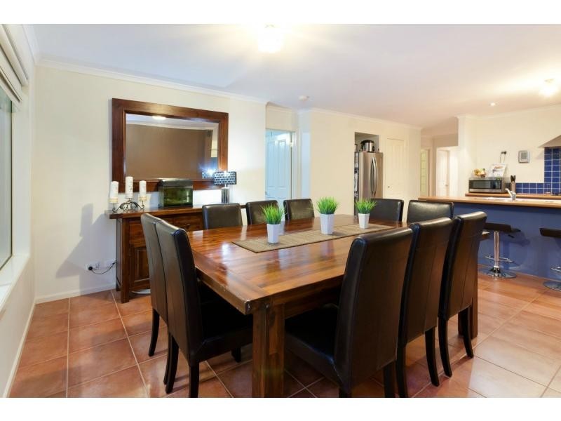 21 Osmington Circle, Narre Warren South VIC 3805