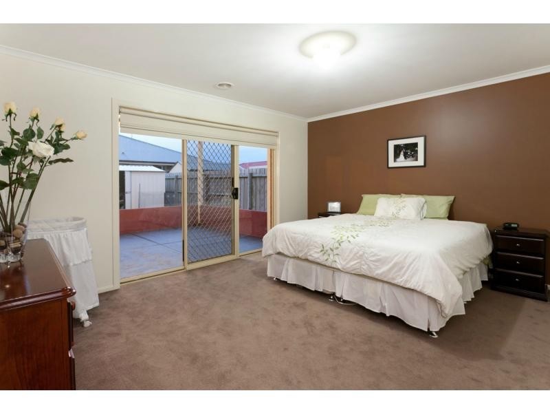 21 Osmington Circle, Narre Warren South VIC 3805