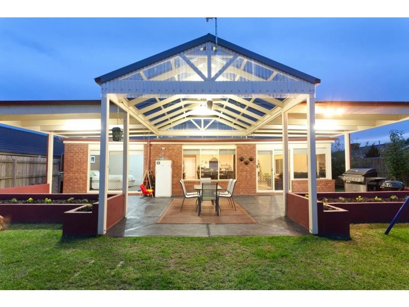 21 Osmington Circle, Narre Warren South VIC 3805