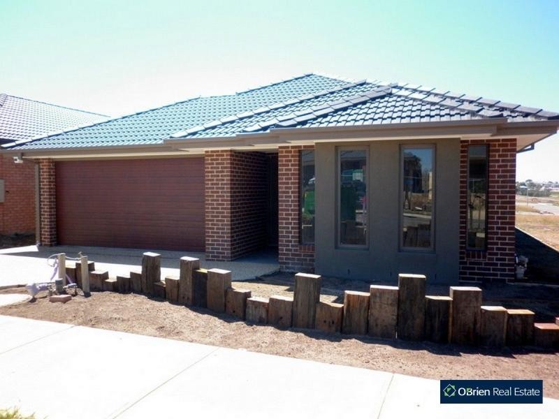 24 Franklin Way, Officer VIC 3809