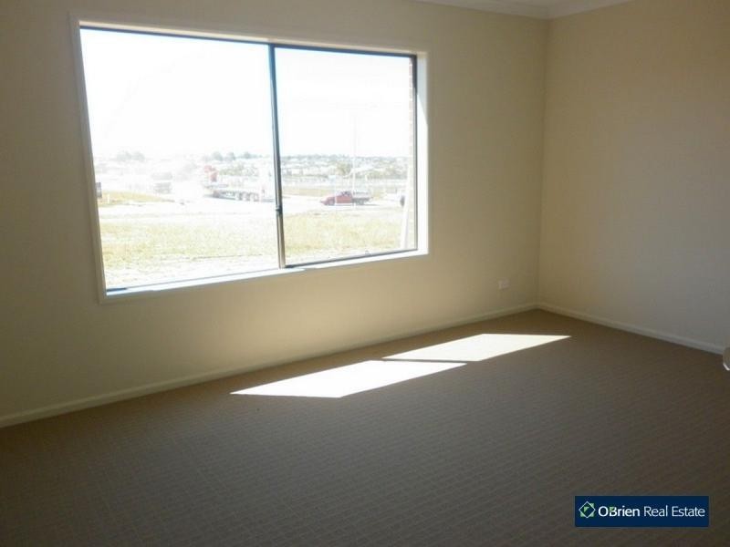 24 Franklin Way, Officer VIC 3809