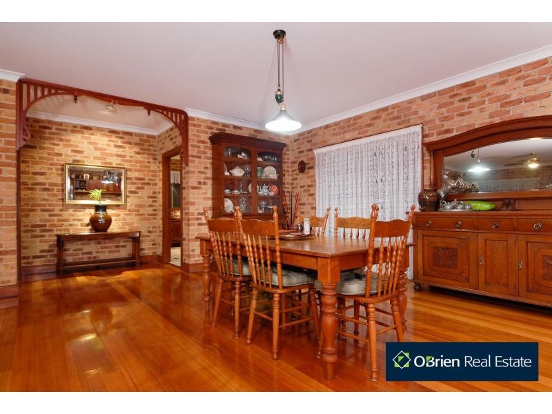 9 Moonbeam Close, Narre Warren South VIC 3805