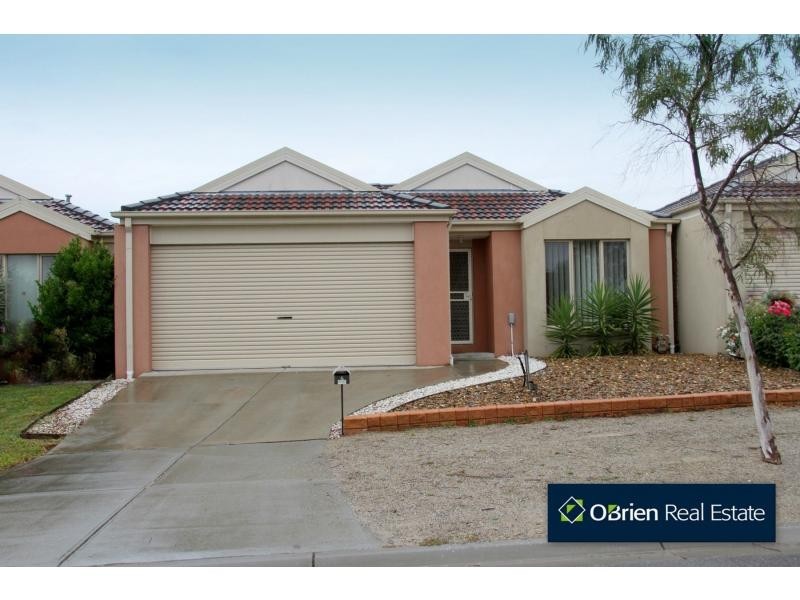 4 Athena Court, Cranbourne VIC 3977