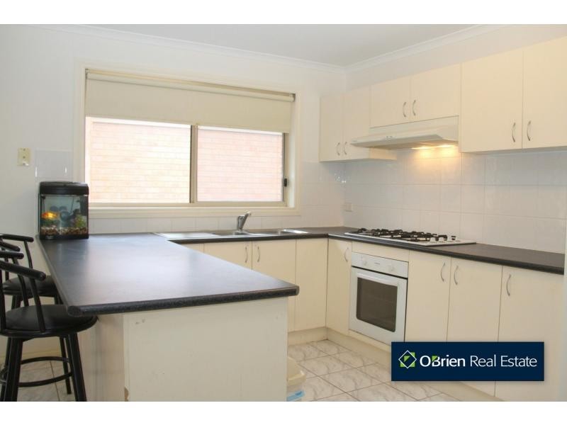 4 Athena Court, Cranbourne VIC 3977