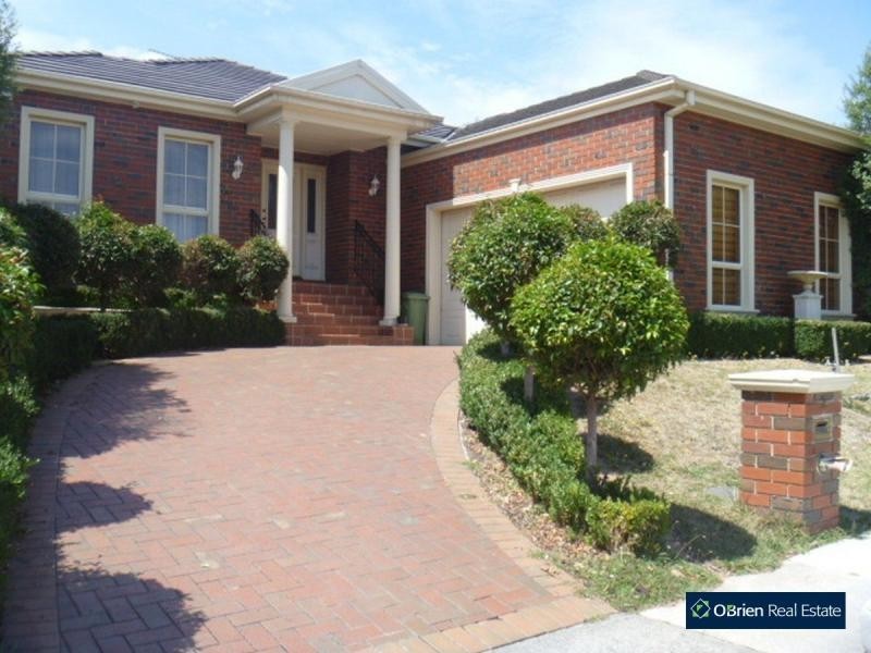 2 Ezard Court, Berwick VIC 3806