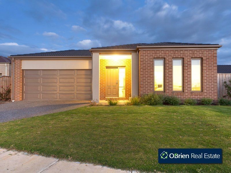 2 Illes Court, Berwick VIC 3806