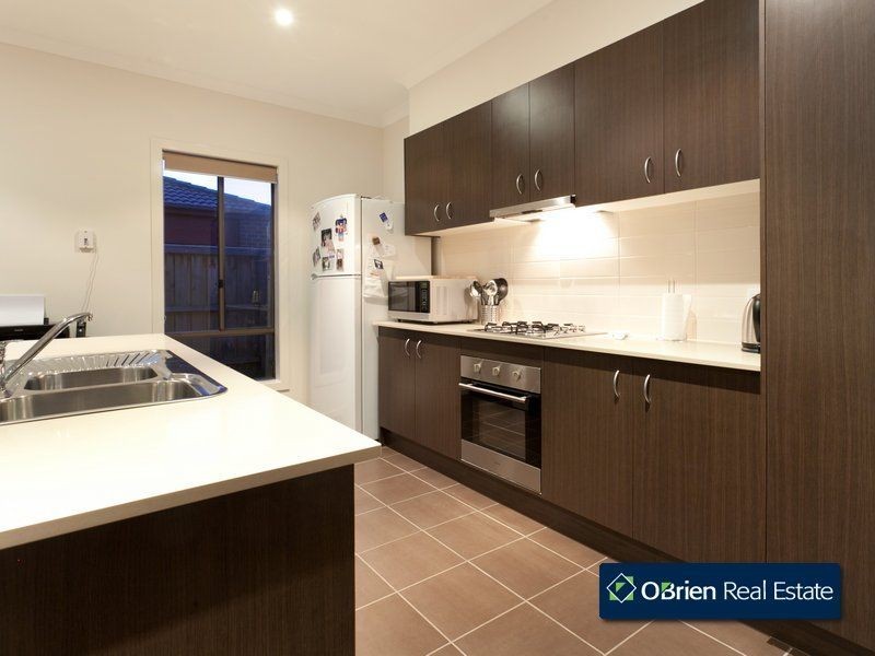 2 Illes Court, Berwick VIC 3806
