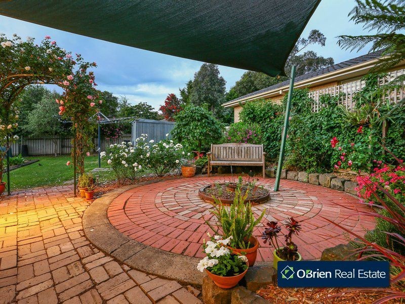 44 Ambleside Crescent, Berwick VIC 3806