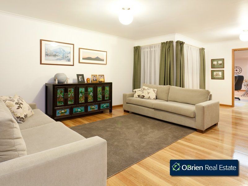 16 Neill Street, Berwick VIC 3806