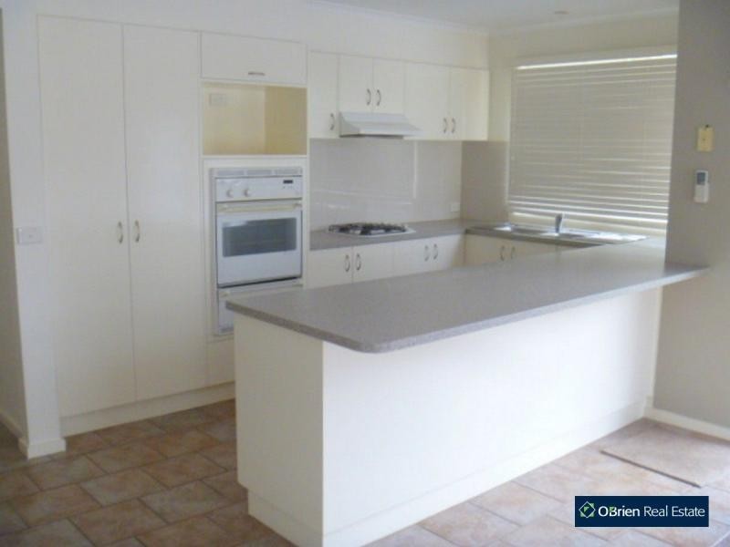 41 Homestead Road, Berwick VIC 3806