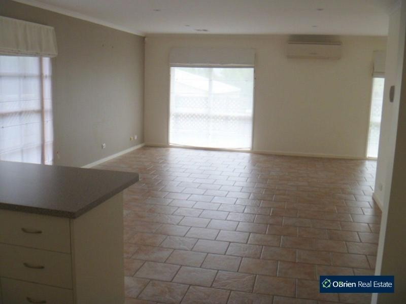 41 Homestead Road, Berwick VIC 3806