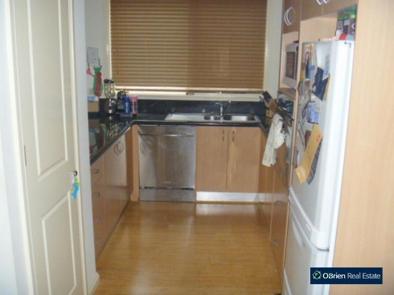 9/18-26 Marlesford Crescent, Berwick VIC 3806