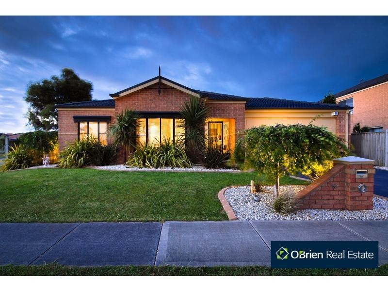 10 Champagne Grove, Narre Warren South VIC 3805