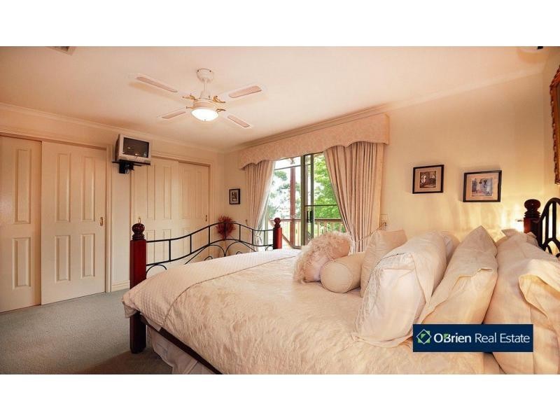 17 Wood Road, Narre Warren South VIC 3805