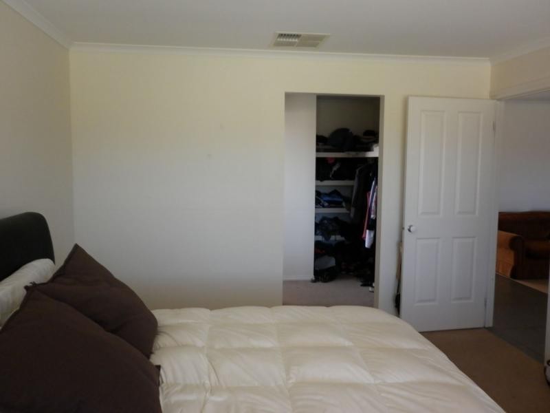 2 Marija Crescent, Berwick VIC 3806