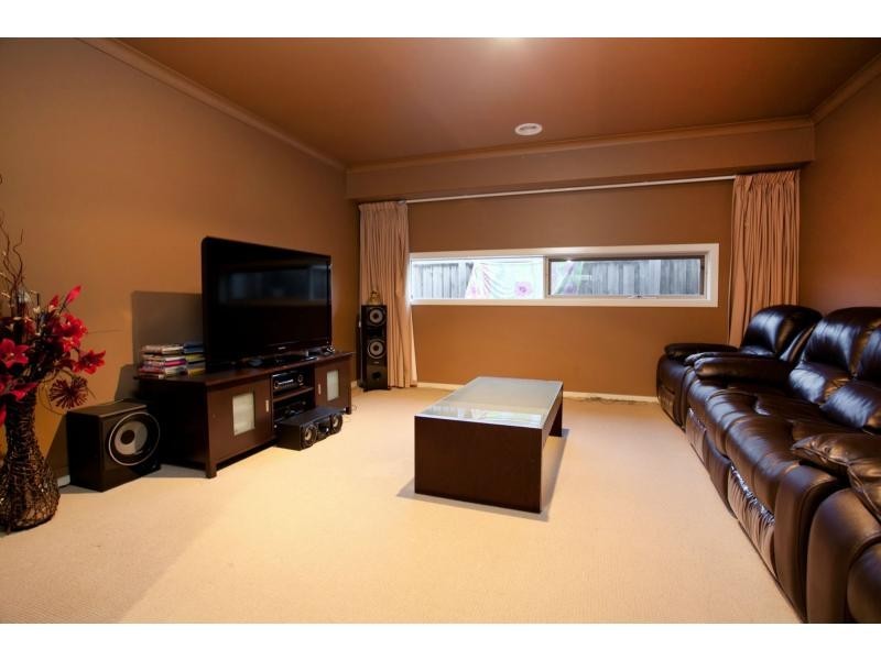 76 Moondarra Drive, Berwick VIC 3806