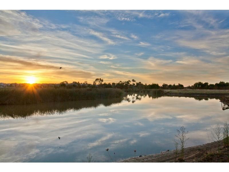 76 Moondarra Drive, Berwick VIC 3806