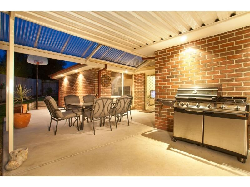 7 Balanka Court, Berwick VIC 3806