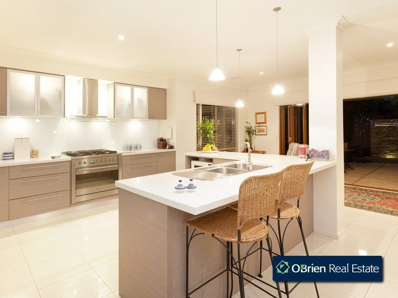 28 Ellen Road, Narre Warren South VIC 3805