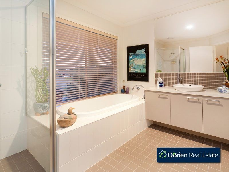 28 Ellen Road, Narre Warren South VIC 3805