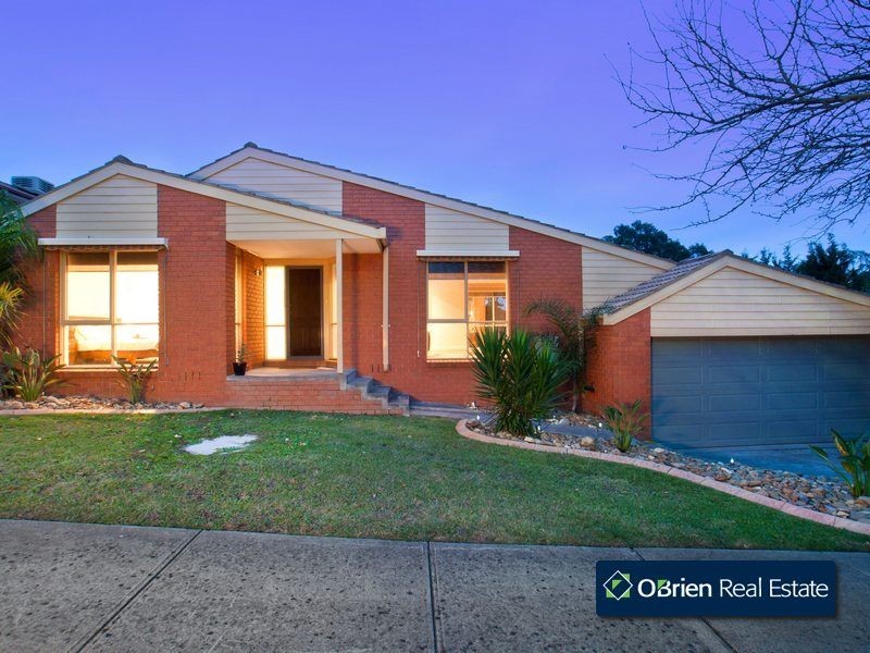 74 Quarry Hills Drive, Berwick VIC 3806