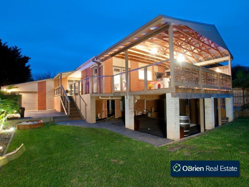 74 Quarry Hills Drive, Berwick VIC 3806