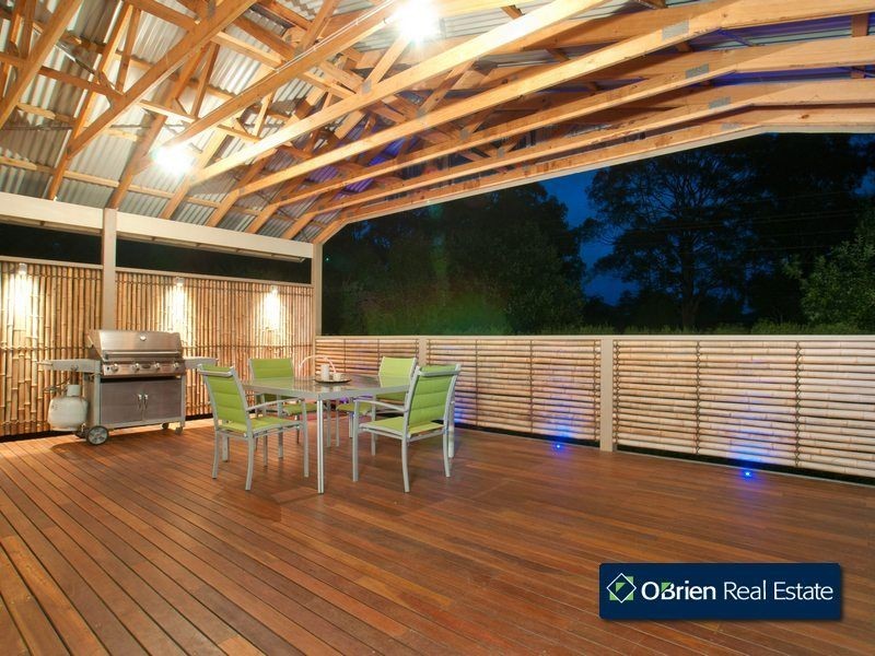 74 Quarry Hills Drive, Berwick VIC 3806