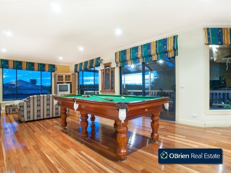 3 Cunneen Crescent, Berwick VIC 3806