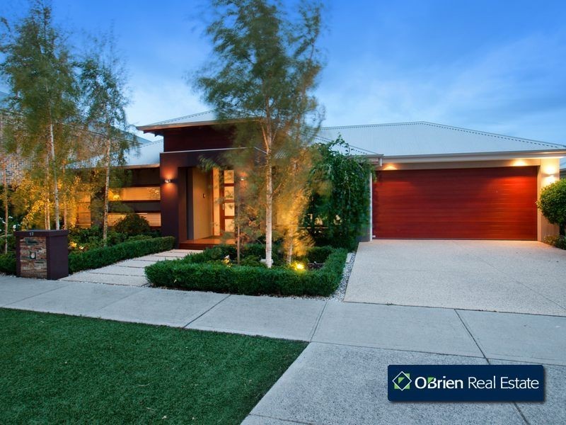 12 Lincoln Avenue, Berwick VIC 3806