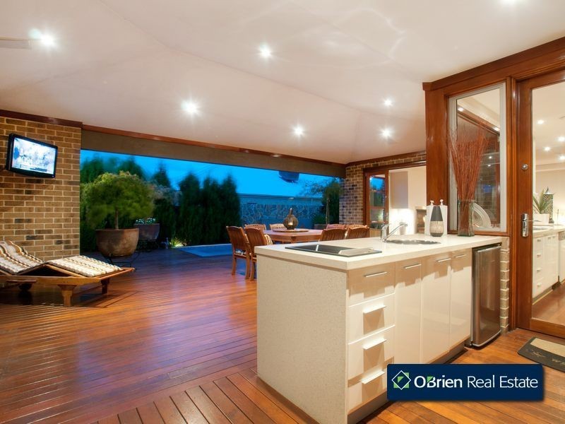 12 Lincoln Avenue, Berwick VIC 3806