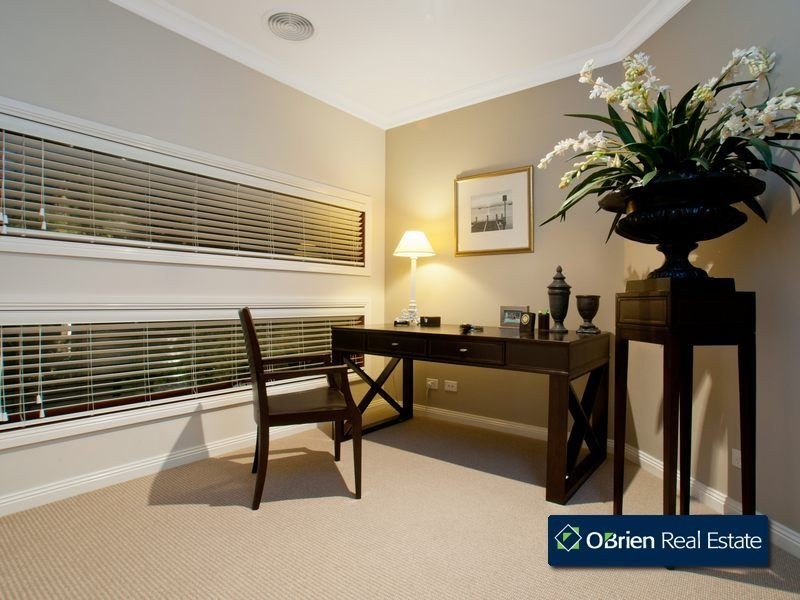 12 Lincoln Avenue, Berwick VIC 3806