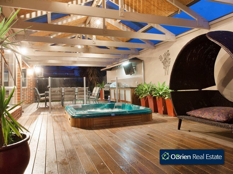 22 Hobart Avenue, Berwick VIC 3806